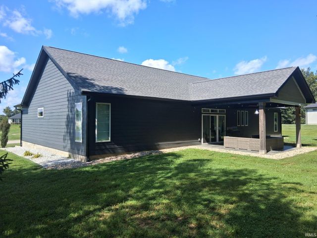 419 Summer Lake Drive, Bedford, IN 47421