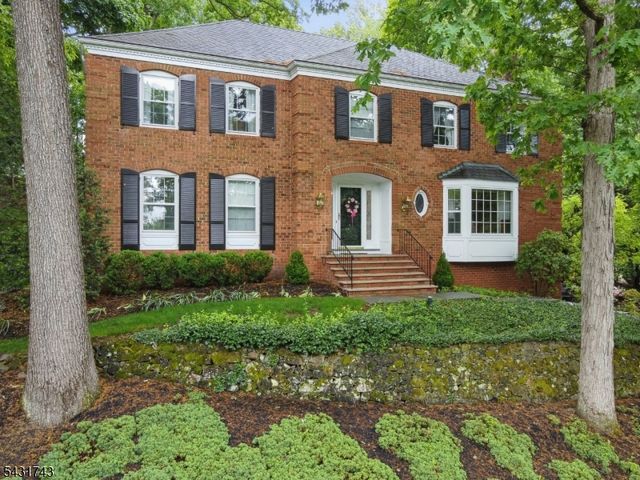 47 Lisa Dr, Chatham Twp., NJ 07928