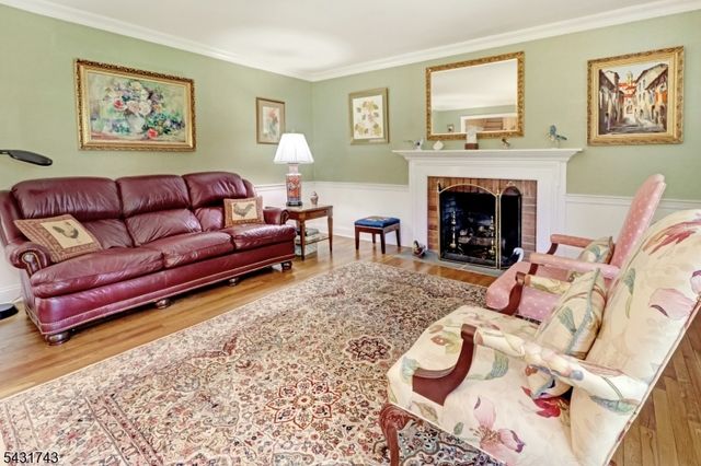 47 Lisa Dr, Chatham Twp., NJ 07928