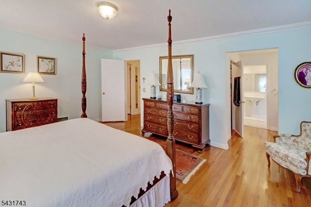 47 Lisa Dr, Chatham Twp., NJ 07928