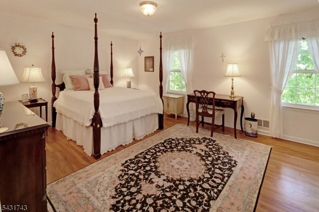 47 Lisa Dr, Chatham Twp., NJ 07928