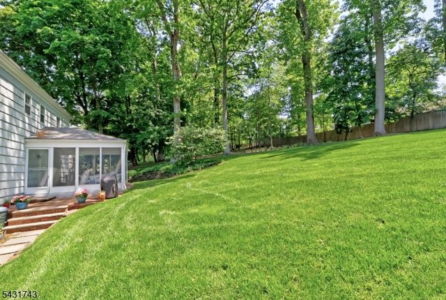 47 Lisa Dr, Chatham Twp., NJ 07928
