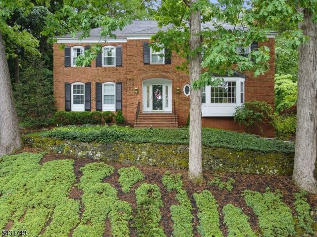 47 Lisa Dr, Chatham Twp., NJ 07928