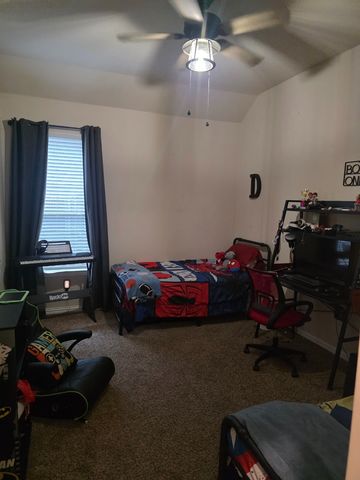 904 Royse Ridge Road, Ennis, TX 75119