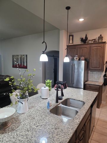 904 Royse Ridge Road, Ennis, TX 75119