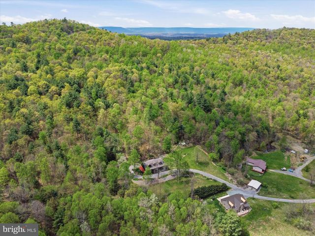 477 E BLACKBERRY LN, Mc Connellsburg, PA 17233