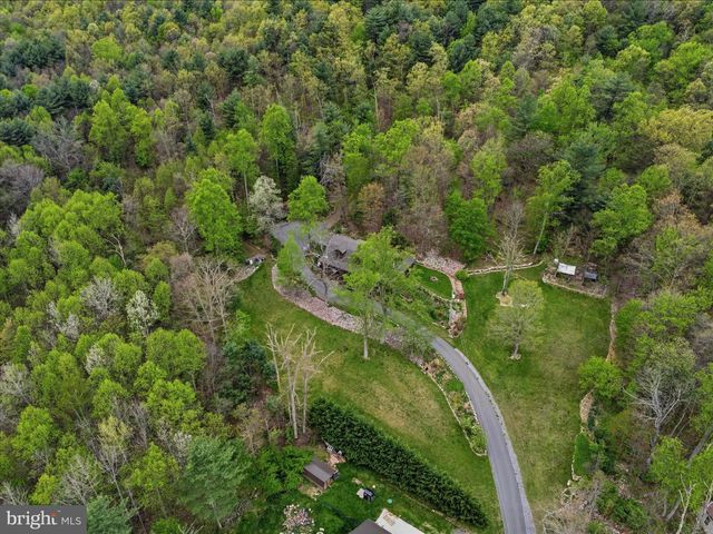 477 E BLACKBERRY LN, Mc Connellsburg, PA 17233