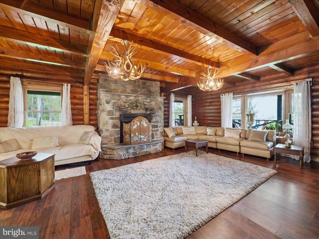 477 E BLACKBERRY LN, Mc Connellsburg, PA 17233