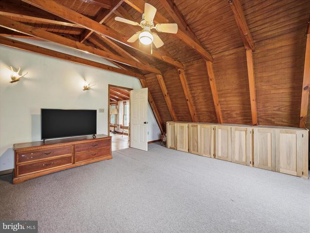 477 E BLACKBERRY LN, Mc Connellsburg, PA 17233