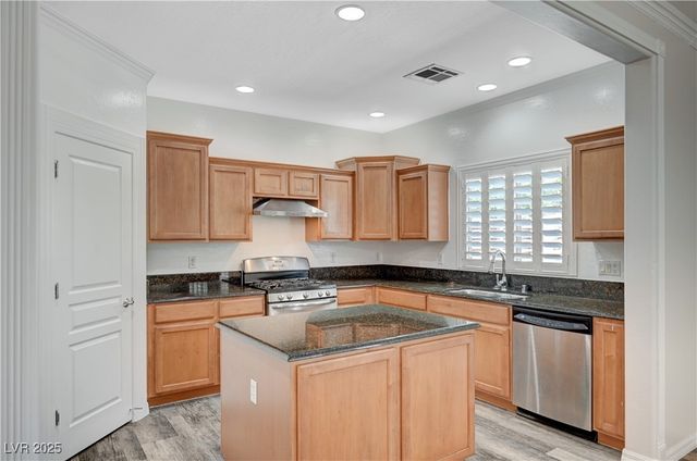 6620 Gray Juniper Avenue, Las Vegas, NV 89130