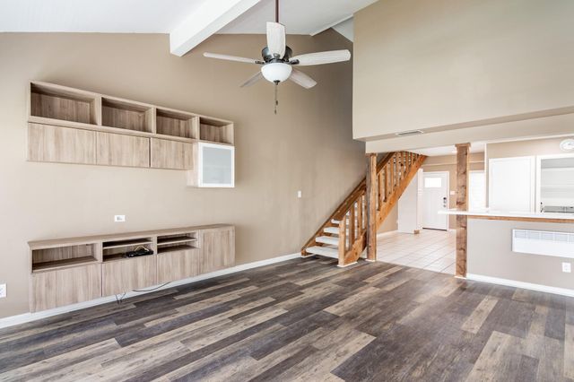 44 April Point Drive S, Montgomery, TX 77356