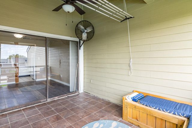 44 April Point Drive S, Montgomery, TX 77356