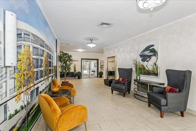 1401 W River Blvd, Wichita, KS 67203