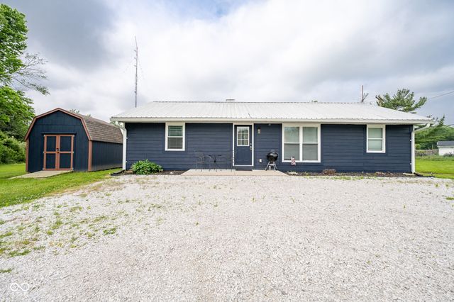 2468 W County Road 25 N, Greencastle, IN 46135