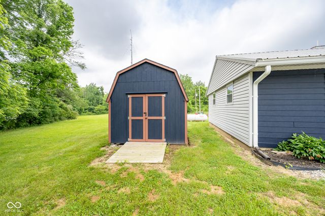 2468 W County Road 25 N, Greencastle, IN 46135