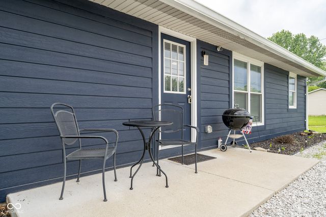 2468 W County Road 25 N, Greencastle, IN 46135