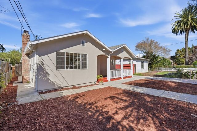 2271 Euclid Avenue, East Palo Alto, CA 94303