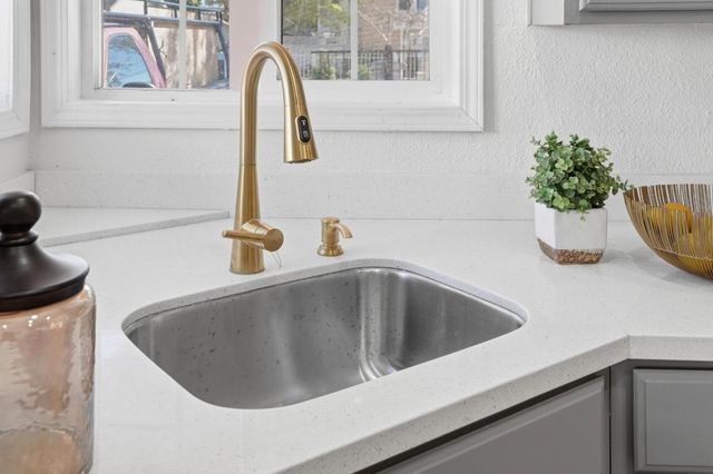 2271 Euclid Avenue, East Palo Alto, CA 94303