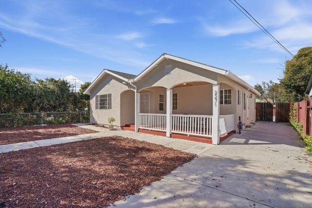 2271 Euclid Avenue, East Palo Alto, CA 94303