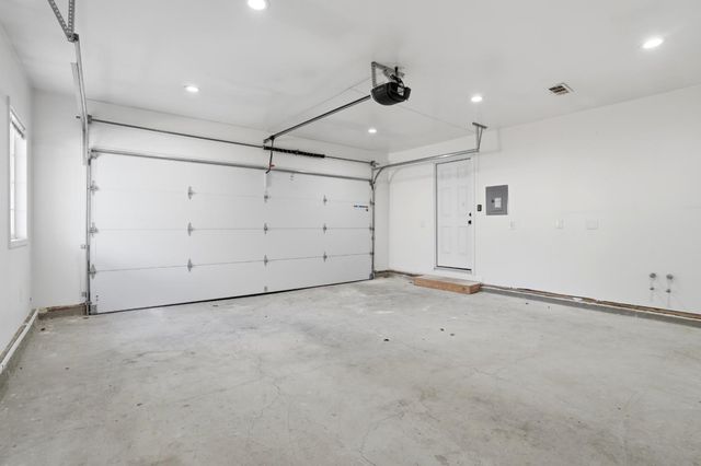 2271 Euclid Avenue, East Palo Alto, CA 94303