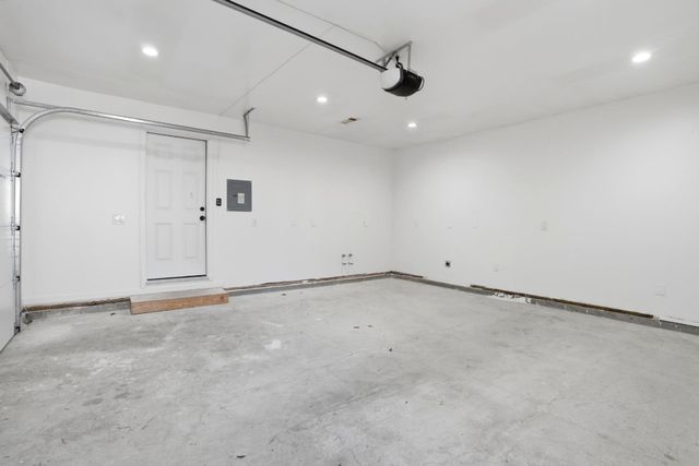 2271 Euclid Avenue, East Palo Alto, CA 94303