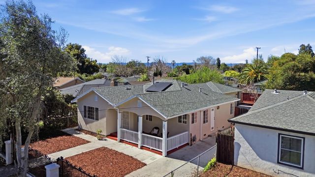 2271 Euclid Avenue, East Palo Alto, CA 94303
