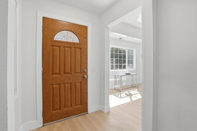 2271 Euclid Avenue, East Palo Alto, CA 94303