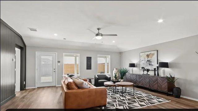 22019 Vernazza Bend Dr, Hockley, TX 77447