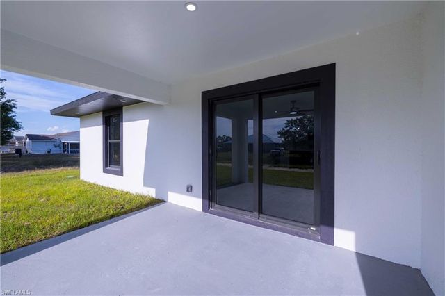 338 Harry AVE S, Lehigh Acres, FL 33973