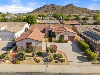 5911 W HEDGEHOG Place, Phoenix, AZ 85083