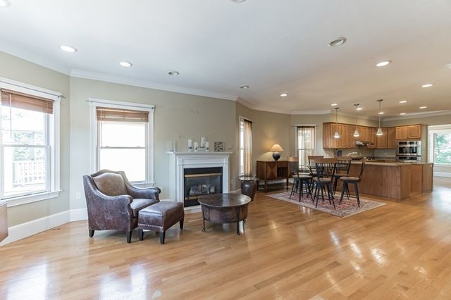 73 Lexington Ave 2, Somerville, MA 02114