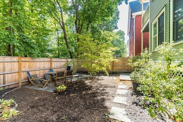 73 Lexington Ave 2, Somerville, MA 02114