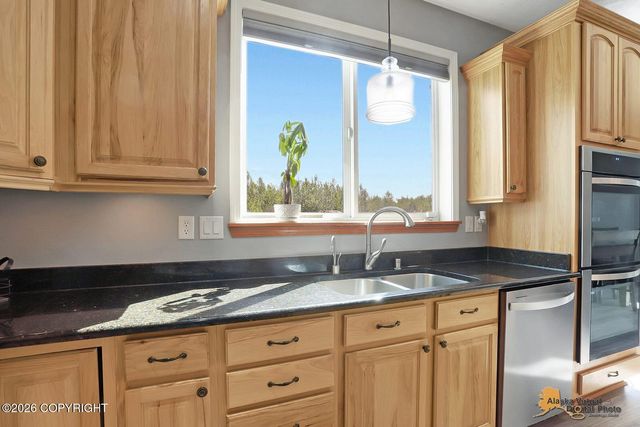 10650 E Ali Circle, Palmer, AK 99645