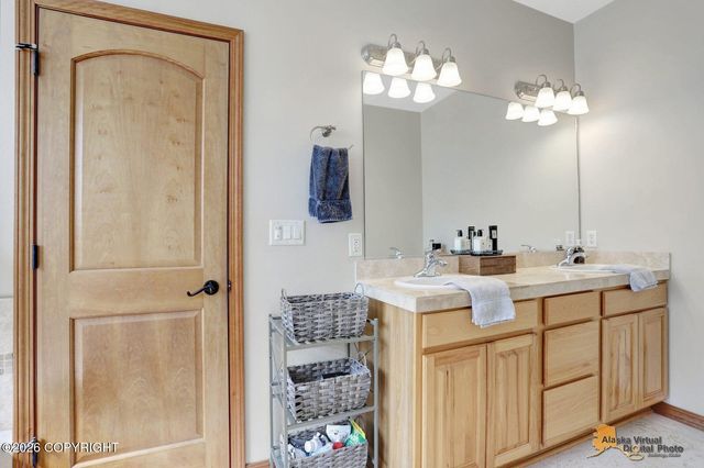 10650 E Ali Circle, Palmer, AK 99645