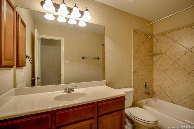 1031 WINDY POND, San Antonio, TX 78260