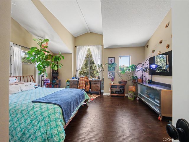 5738 Skyview Way B, Agoura Hills, CA 91301