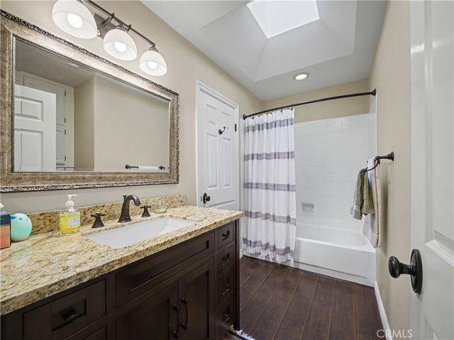 5738 Skyview Way B, Agoura Hills, CA 91301