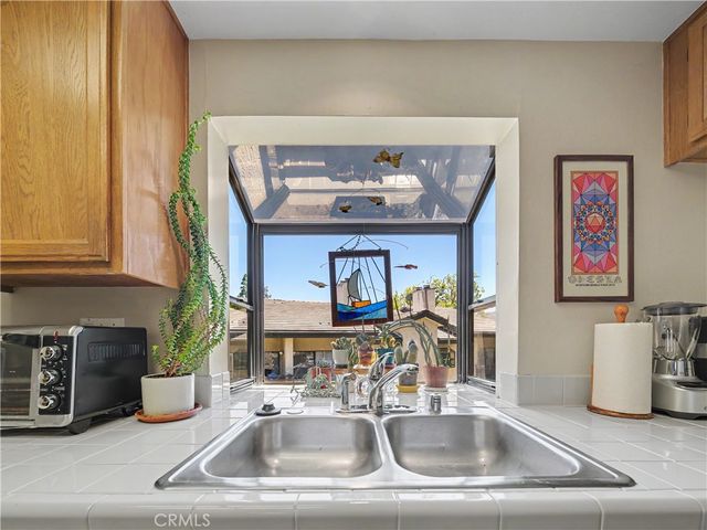 5738 Skyview Way B, Agoura Hills, CA 91301