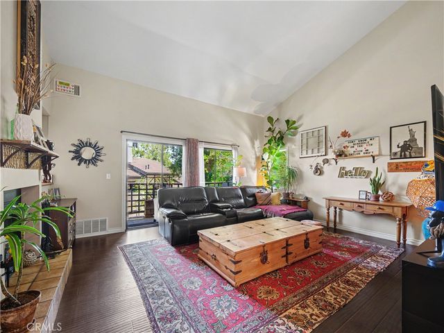 5738 Skyview Way B, Agoura Hills, CA 91301