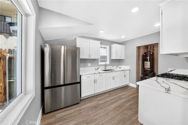 13717 Yukon Ave, Hawthorne, CA 90250