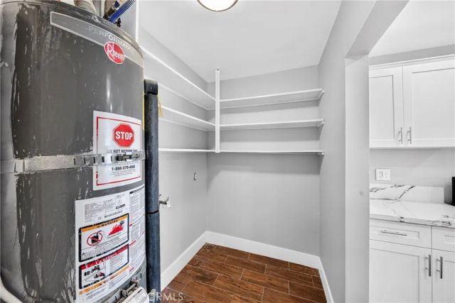 13717 Yukon Ave, Hawthorne, CA 90250