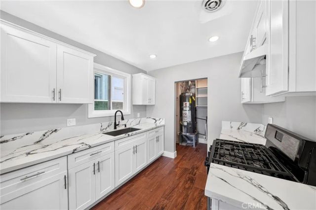 13717 Yukon Ave, Hawthorne, CA 90250