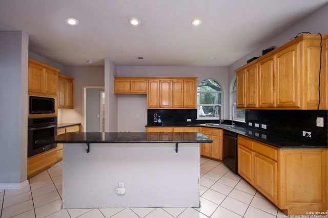 15808 Mission Ridge, San Antonio, TX 78232
