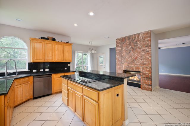 15808 Mission Ridge, San Antonio, TX 78232