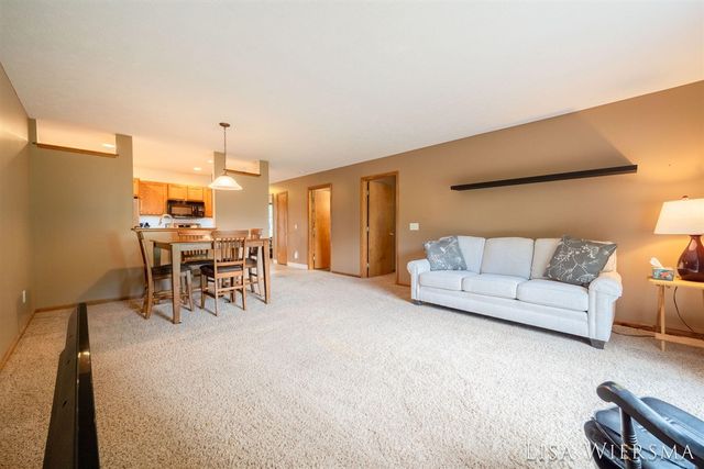 11967 Willow Wood Lane, Holland, MI 49424