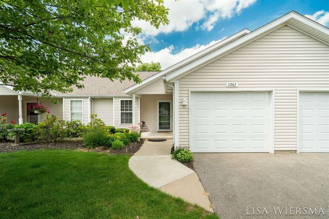 11967 Willow Wood Lane, Holland, MI 49424