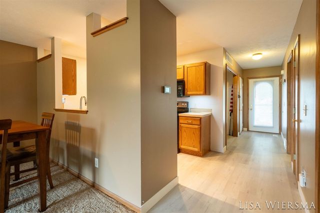 11967 Willow Wood Lane, Holland, MI 49424