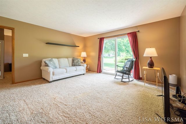 11967 Willow Wood Lane, Holland, MI 49424