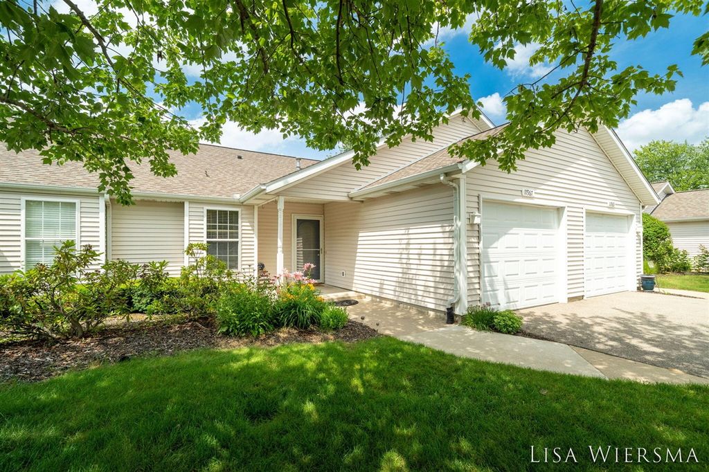 11967 Willow Wood Lane, Holland, MI 49424