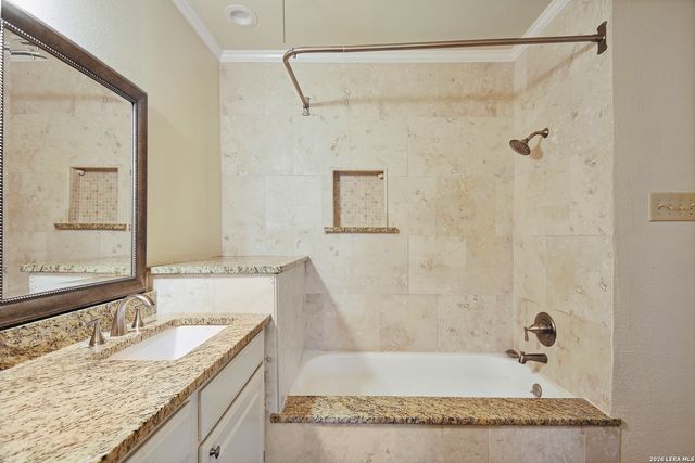 13130 Blanco Rd Apt 1706, San Antonio, TX 78216